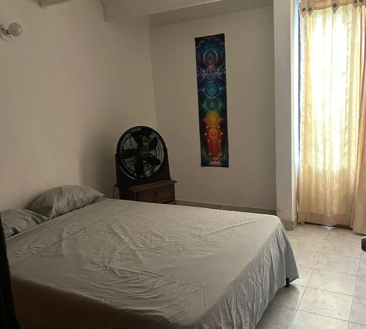 Casa Buda Cali 0*,  Colombia